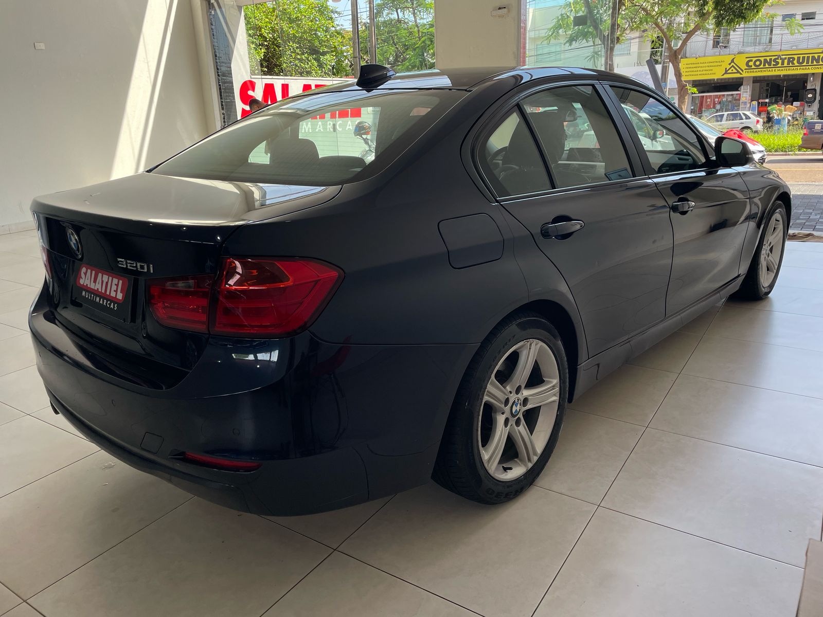 BMW 320i 2.0 Flex - foto 5