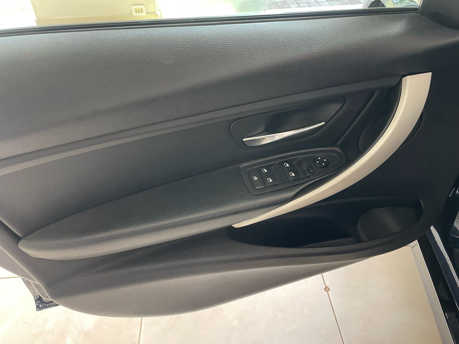 BMW 320i 2.0 Flex - foto 6