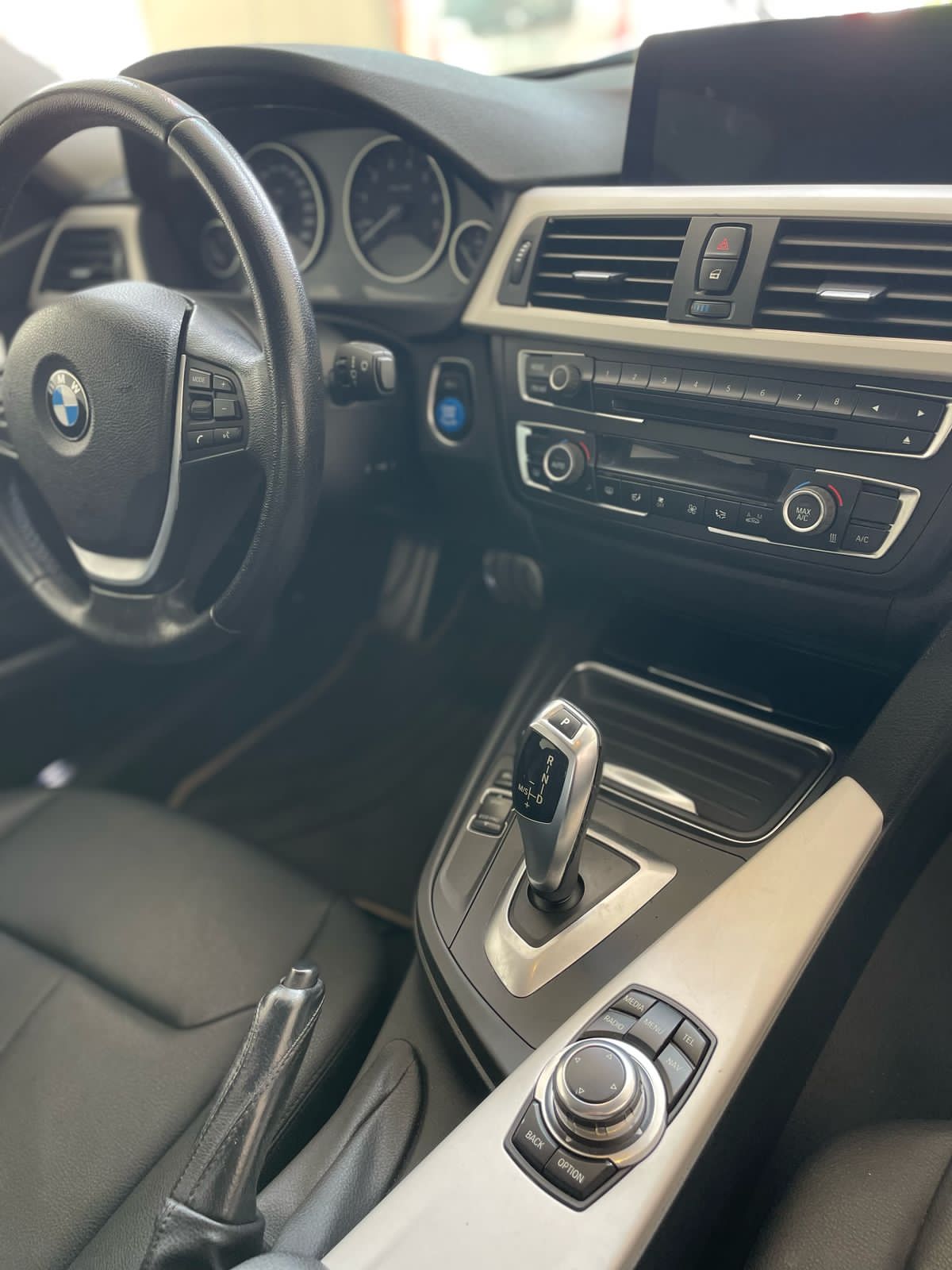 BMW 320i 2.0 Flex - foto 12