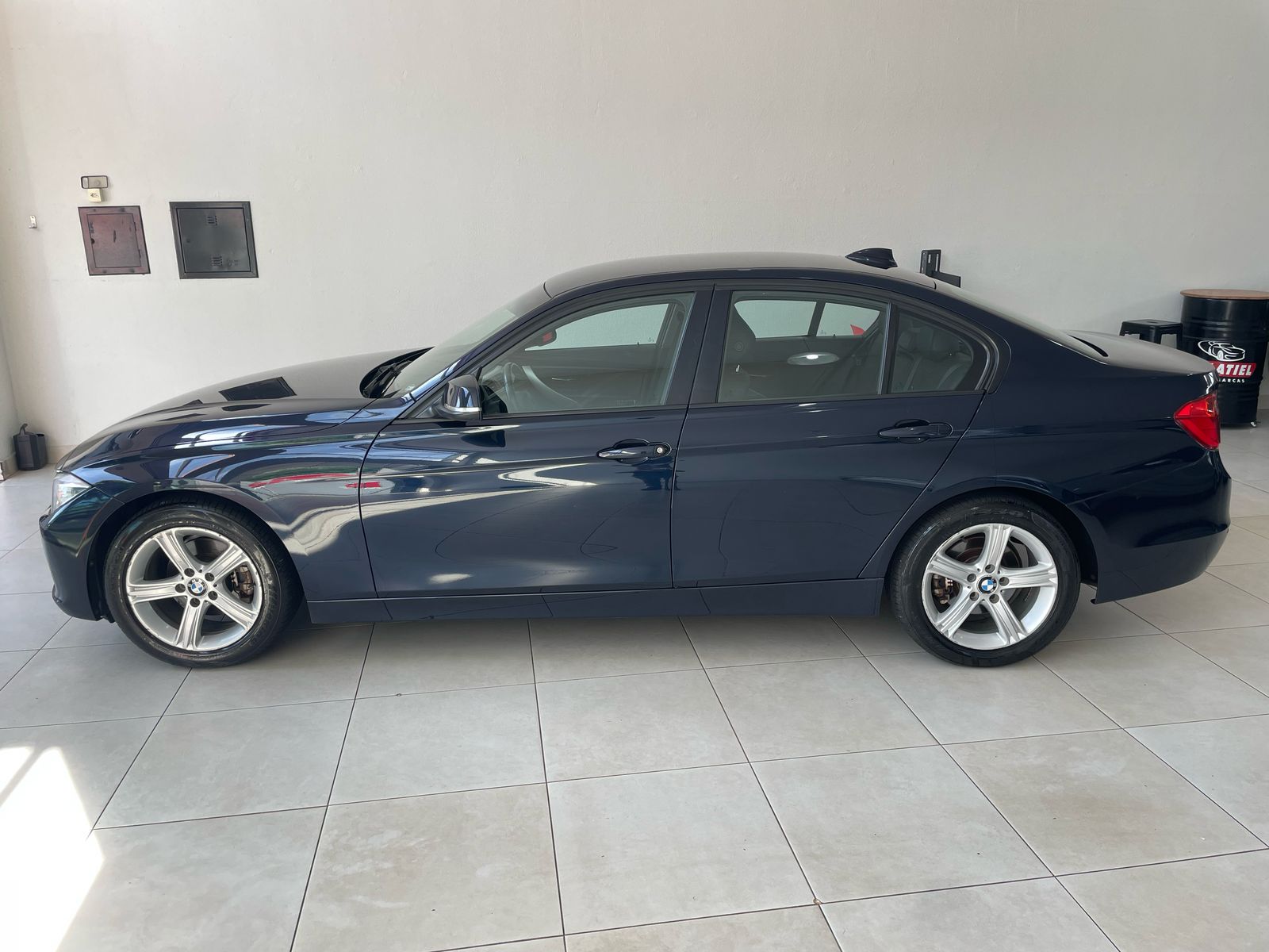 BMW 320i 2.0 Flex - foto 17