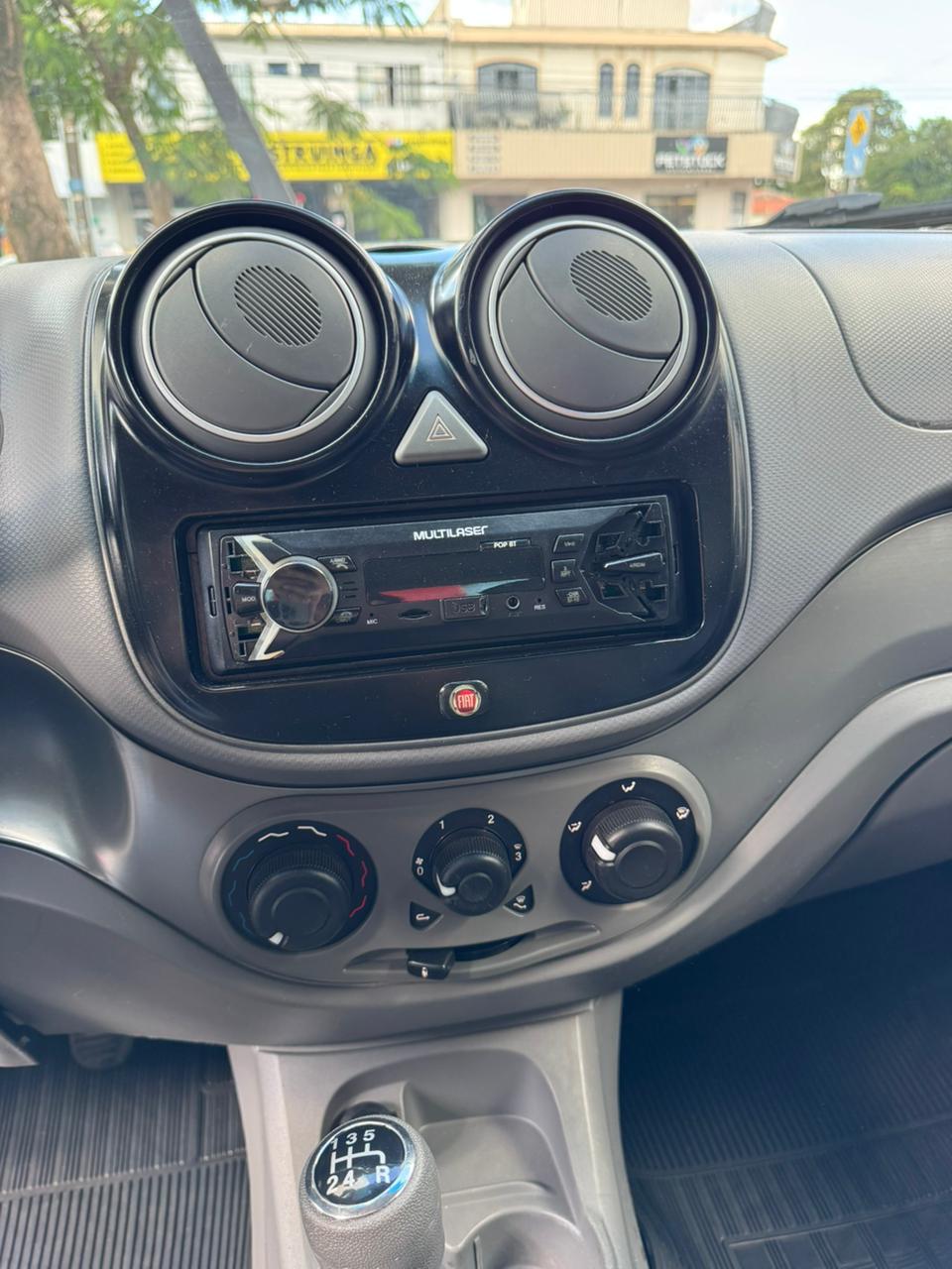 Fiat Palio Attractive 1.0 Evo Fire Flex 8V - foto 3
