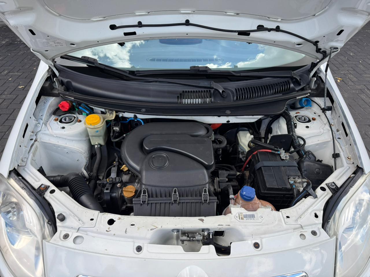 Fiat Palio Attractive 1.0 Evo Fire Flex 8V - foto 2
