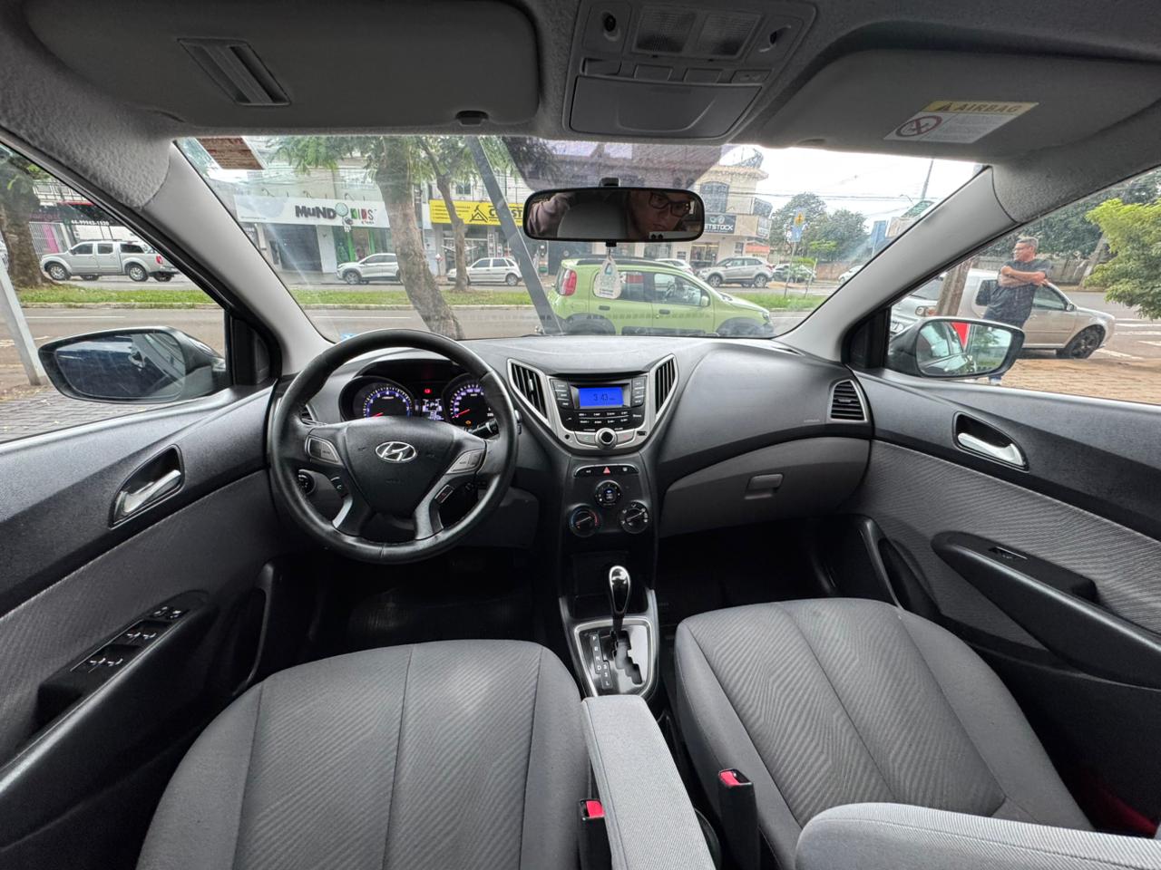 Hyundai HB20S Premium 1.6 Automático - foto 9