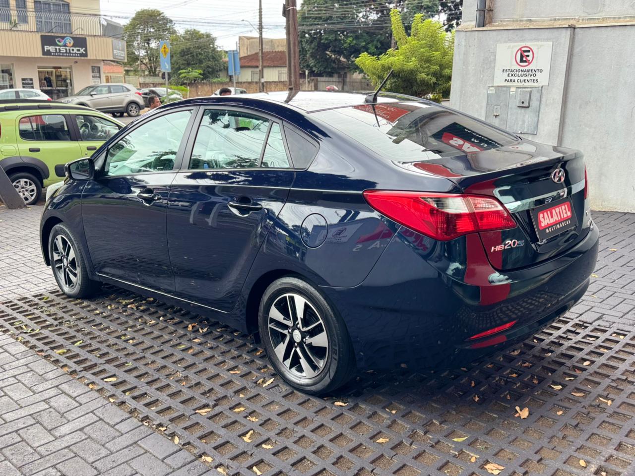 Hyundai HB20S Premium 1.6 Automático - foto 17