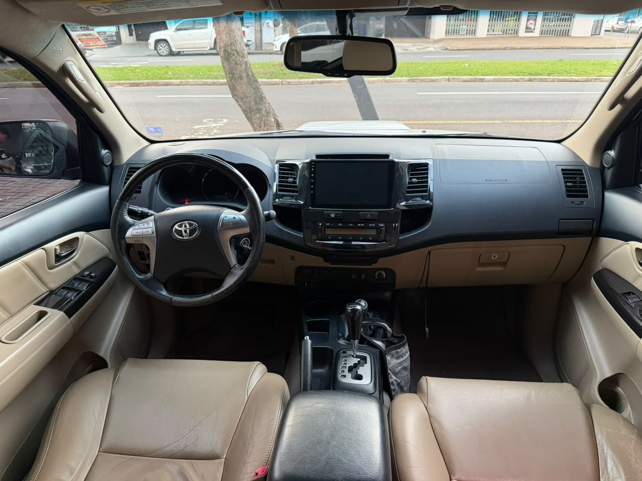 Toyota SW4 2.8 Srv Diesel 4X4 - foto 16