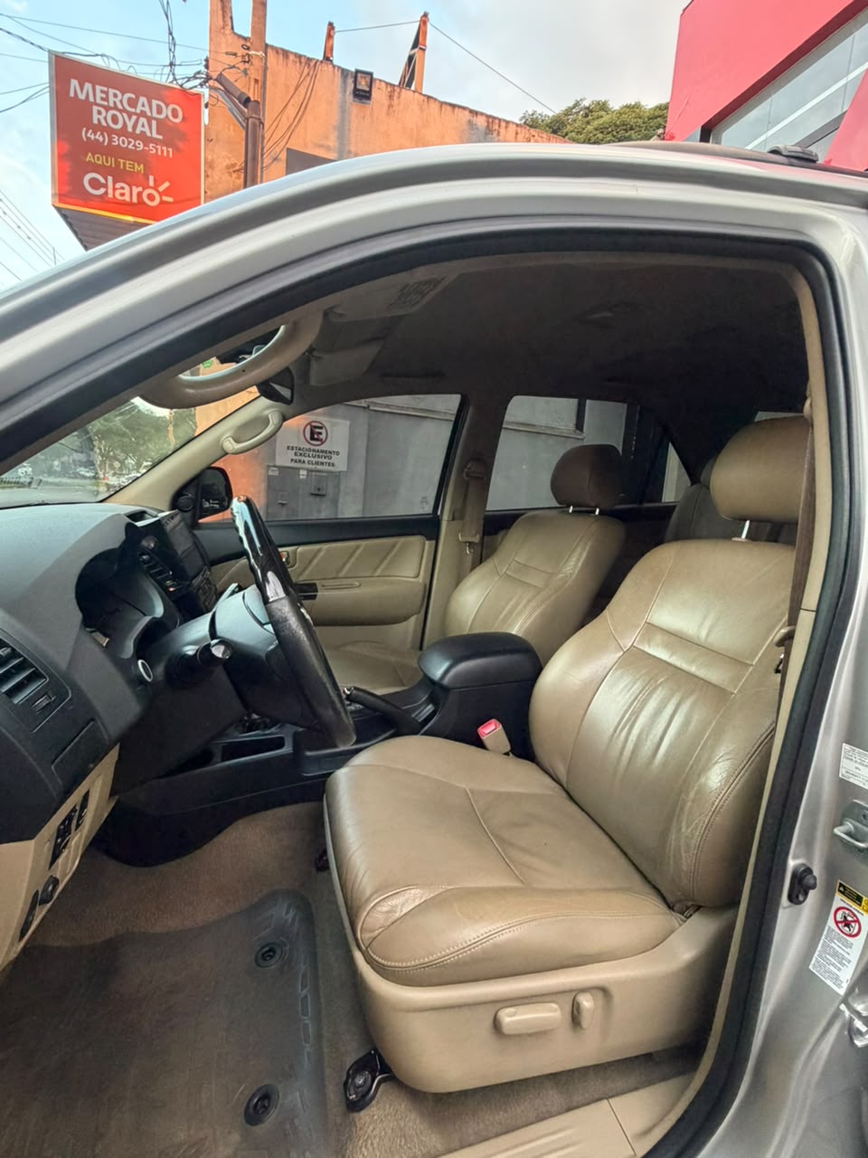 Toyota SW4 2.8 Srv Diesel 4X4 - foto 9