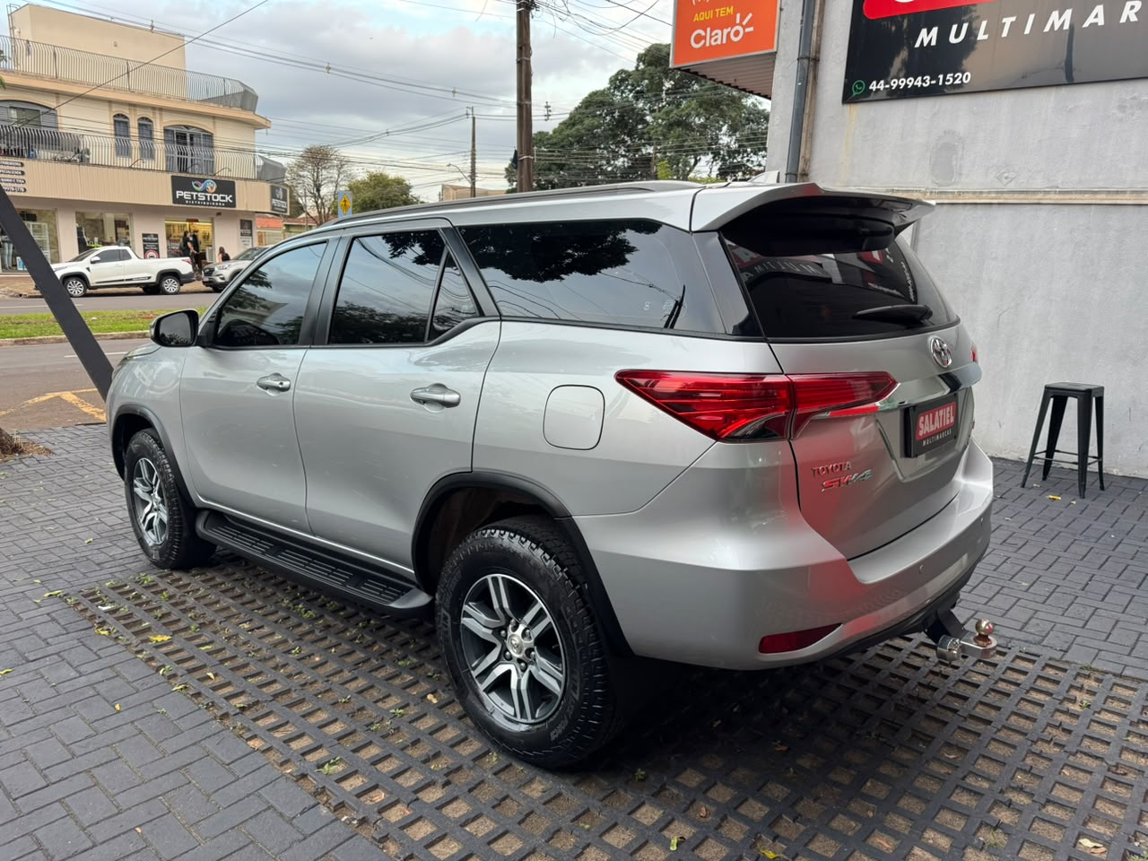 Toyota SW4 Sr 2.4 Flex 4X2 - foto 2