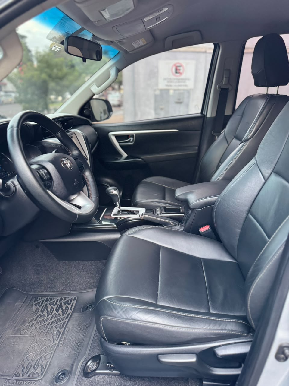 Toyota SW4 Sr 2.4 Flex 4X2 - foto 18