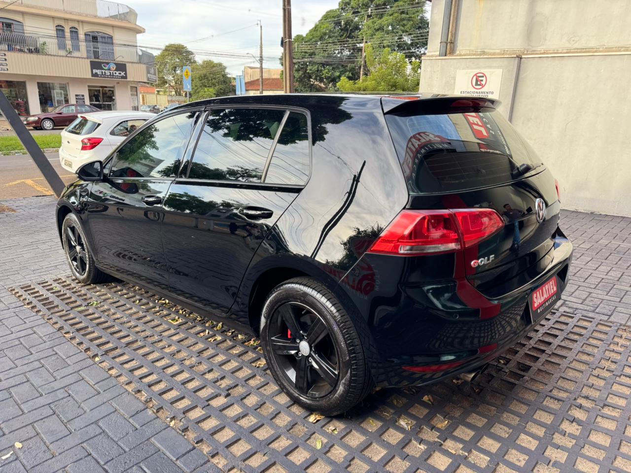 Volkswagen Golf Confortline 1.4 TSI - foto 9
